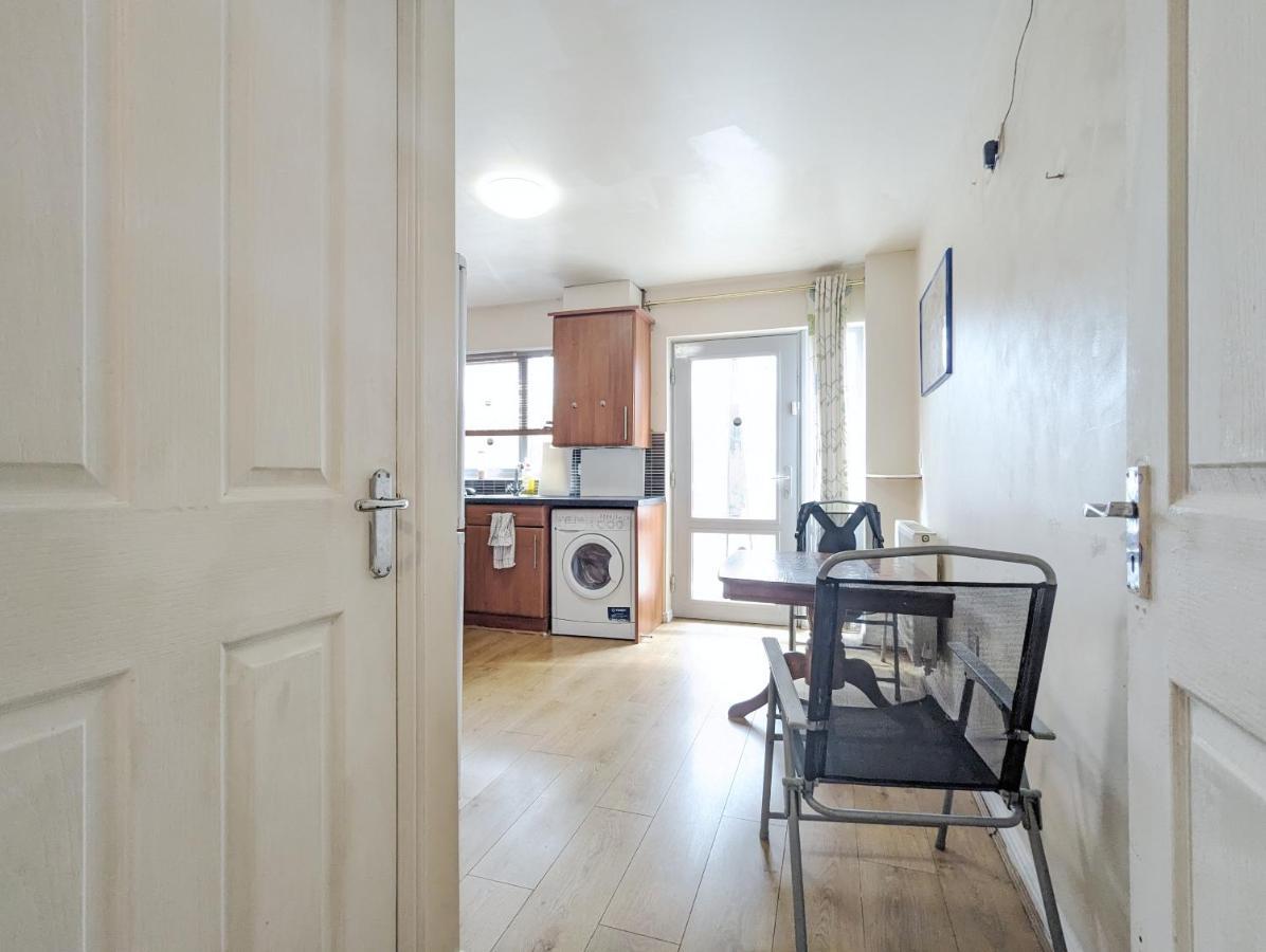 Guest Rooms Near City Centre & Dock Free Parking Ливърпул Екстериор снимка