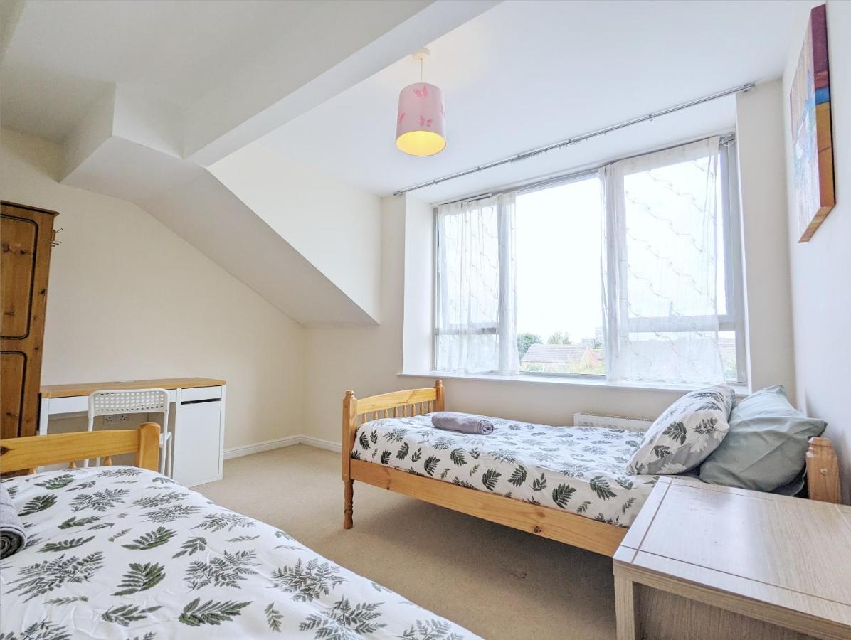 Guest Rooms Near City Centre & Dock Free Parking Ливърпул Екстериор снимка