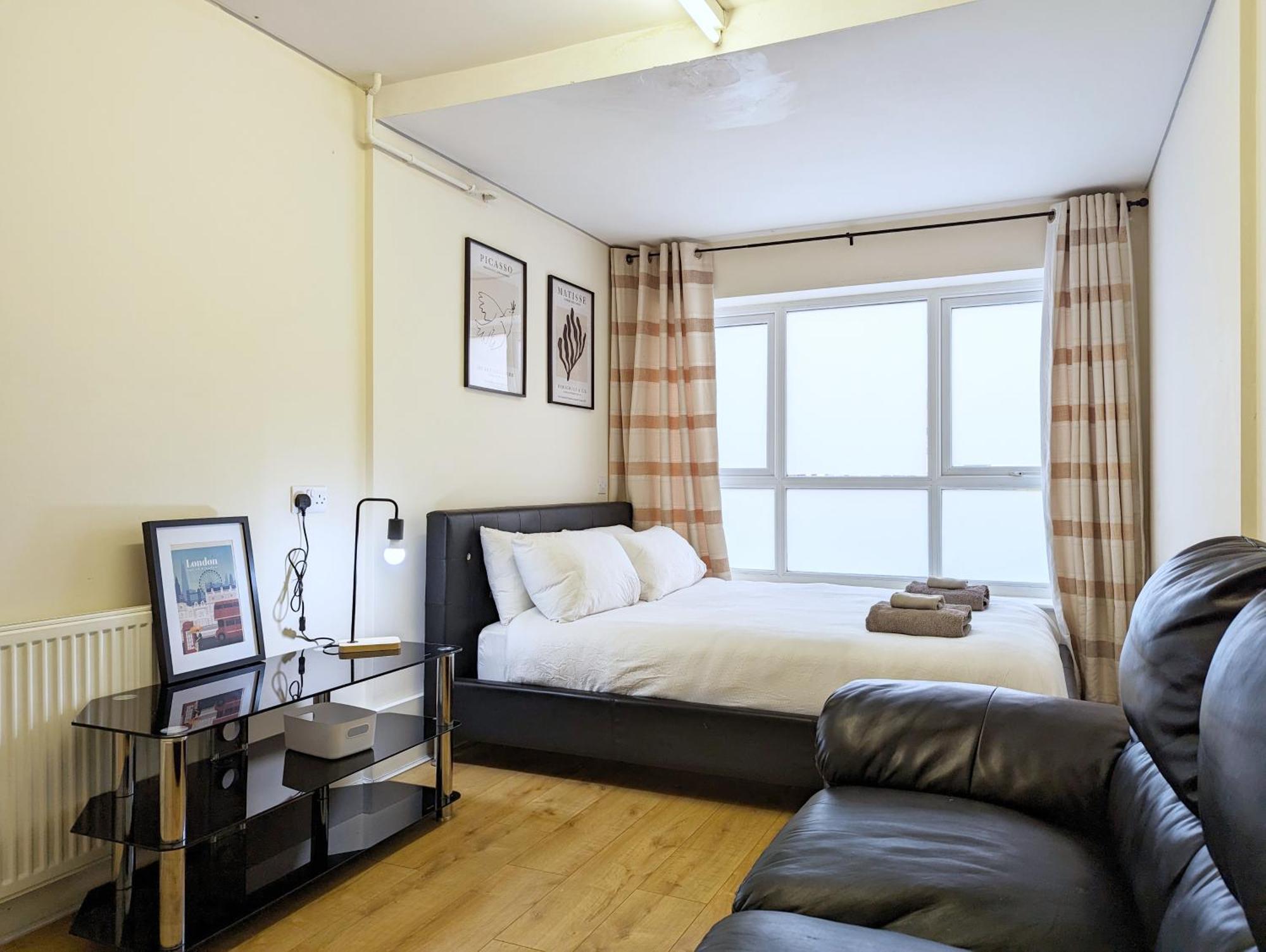 Guest Rooms Near City Centre & Dock Free Parking Ливърпул Екстериор снимка